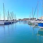 Appartement T2 Port Frejus - Wifi Clim